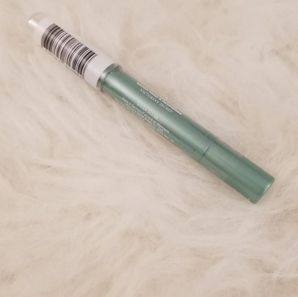 🆕 SEALED 🆕️ Victoria's Secret Beauty Rush Chubby Eye Stick